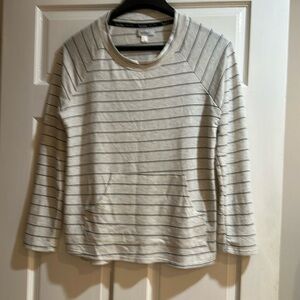 Super cute and comfy lounge set - size large